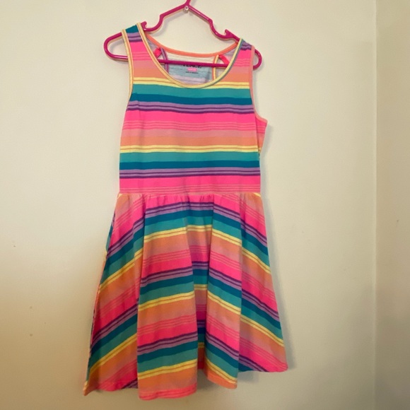 GIRL’S DRESS BUNDLE - Picture 3 of 10